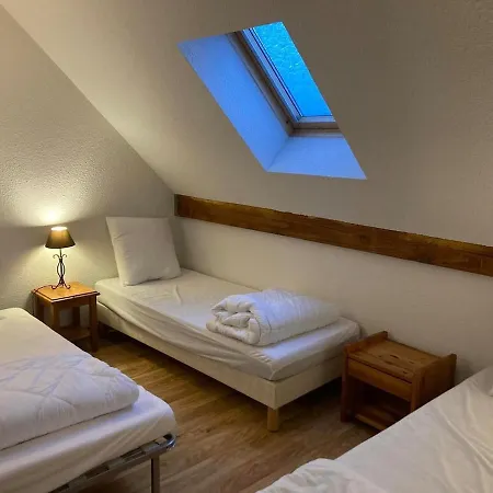 Duplex 8 Pers A Super-besse Avec Wifi Et Piscine Chauffee