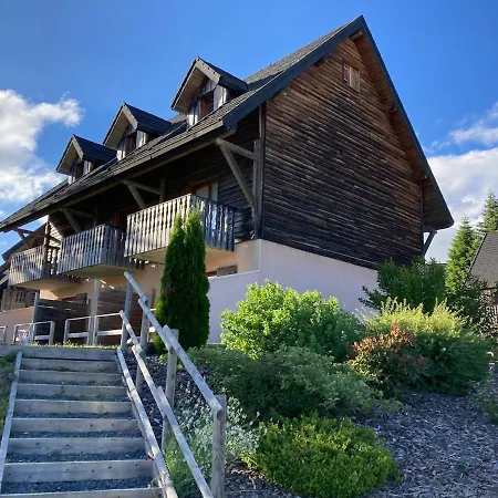 Duplex 8 Pers A Super-besse Avec Wifi Et Piscine Chauffee Апартаменты