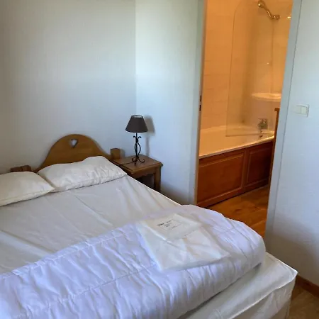 Duplex 8 Pers A Super-besse Avec Wifi Et Piscine Chauffee * Бес-э-Сент-Анастез